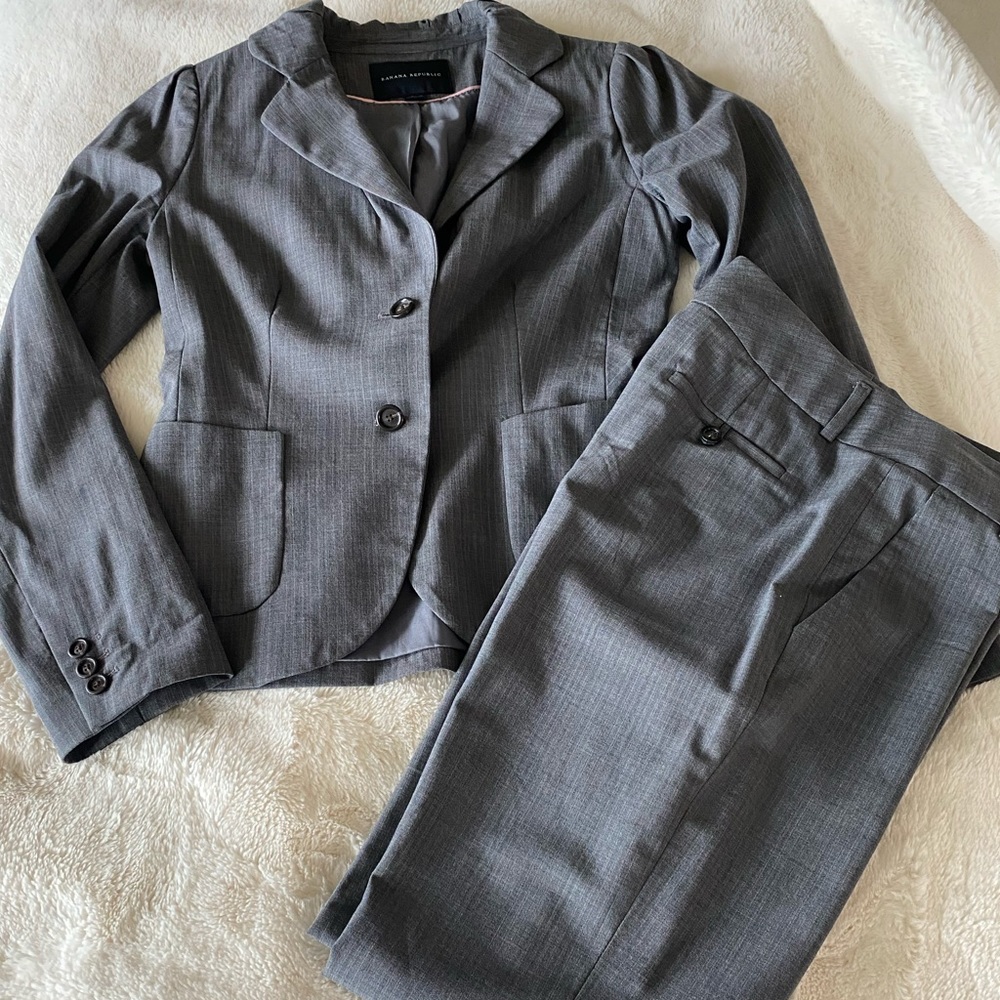 Banana Republic women’s grey, with a light pin stripped suit.